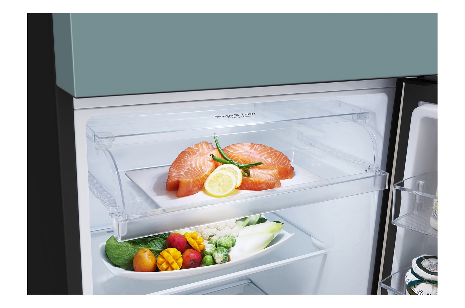 Bottom open door with food